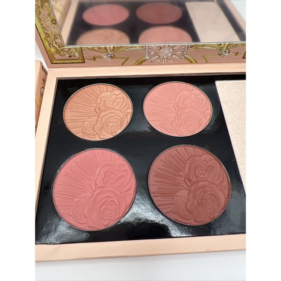 Pat McGrath Labs Divine Blush + Glow Cheek Face Palette Nude Venus - Picture 3 of 6